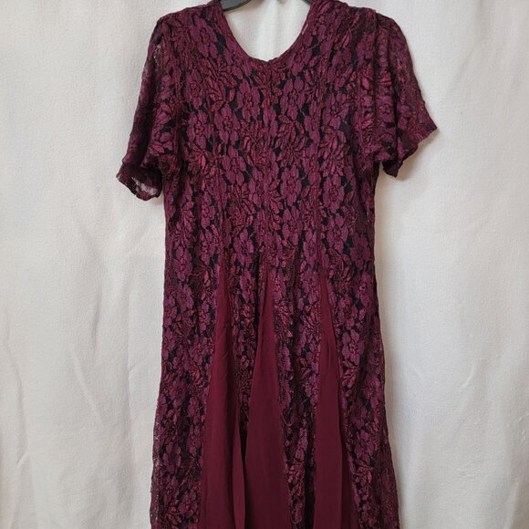 Olivia Womens Large Lace Overlay Dress just‎ below Knee Length Plum V Neck - Picture 5 of 6